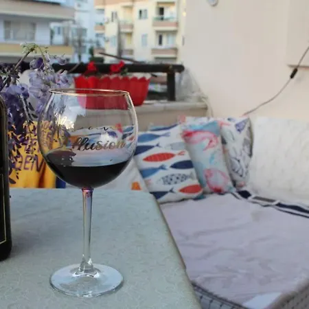 Damlatas Kleopatra Beach 6 Dakika Kwatera prywatna *